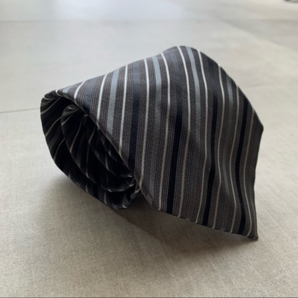 Dolce & Gabbana Grey & Black Striped Silk Tie - Picture 4 of 7